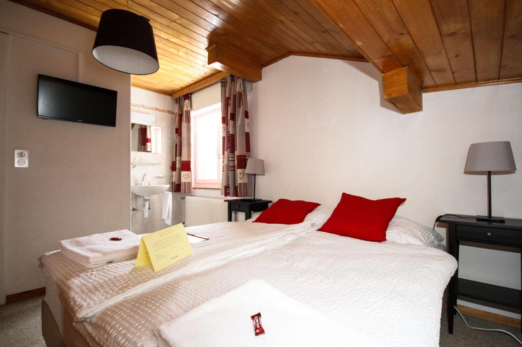 Pointe De Zinal Hotel Eksteriør billede
