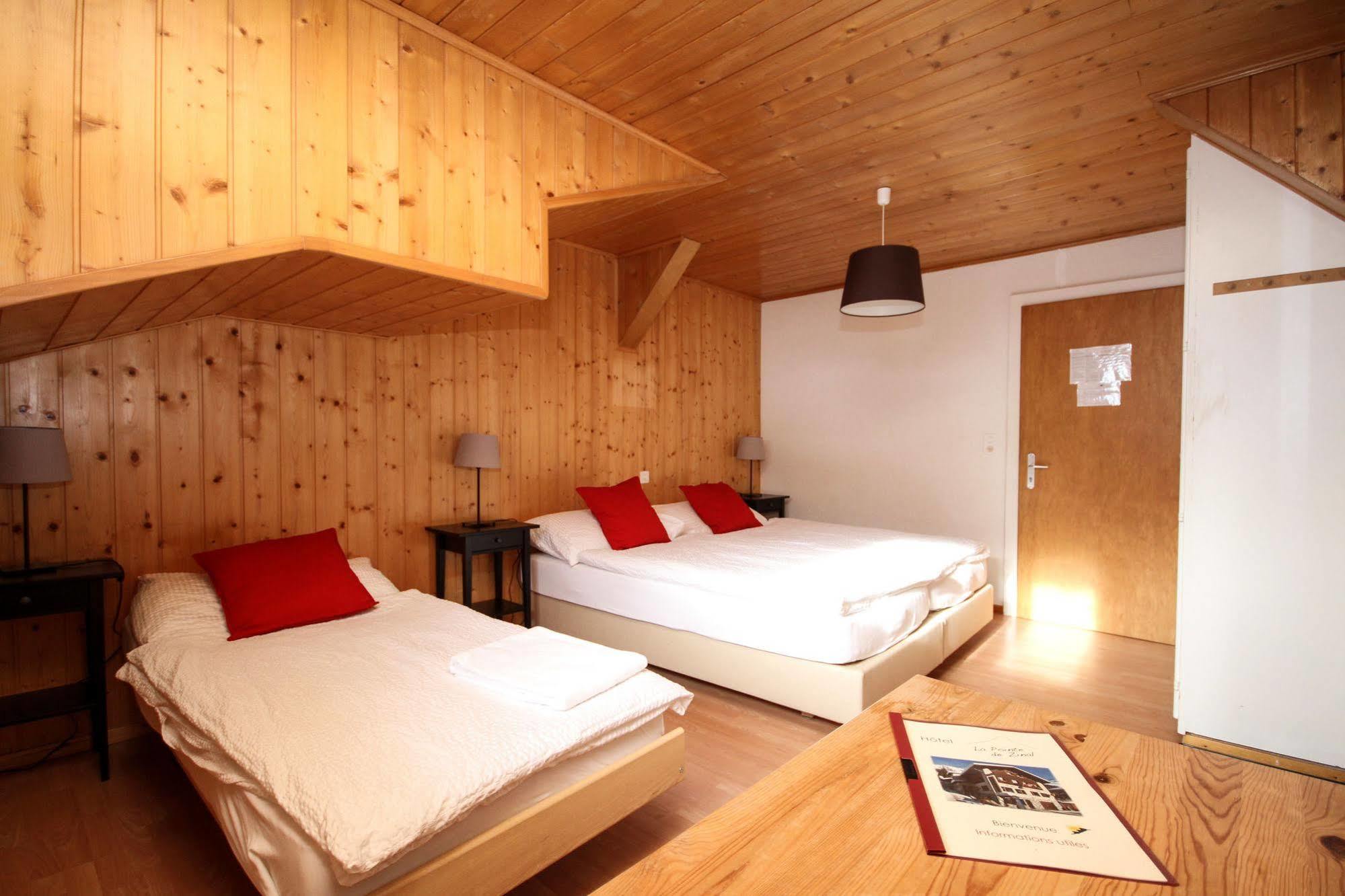 Pointe De Zinal Hotel Eksteriør billede
